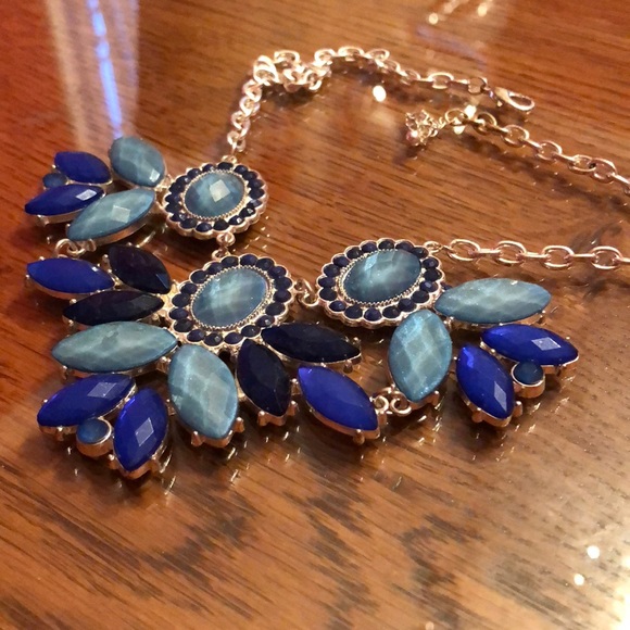 Blue and teal statement necklace - Picture 1 of 3